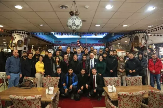 Başkan Özgökçe'den 10 Ocak Çalışan Gazeteciler Günü Mesajı Başkan Özgökçe'den 10 Ocak Çalışan Gazeteciler Günü Mesajı