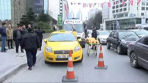 Beşiktaş'ta Taksi Şoförü Ölü Bulundu Beşiktaş'ta Taksi Şoförü Ölü Bulundu