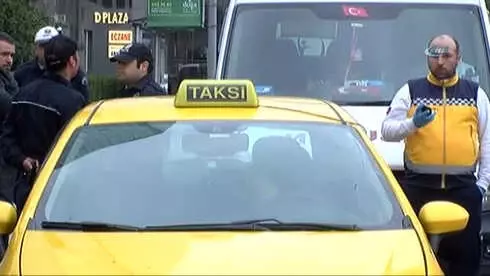 Beşiktaş'ta Taksi Şoförü Ölü Bulundu Beşiktaş'ta Taksi Şoförü Ölü Bulundu