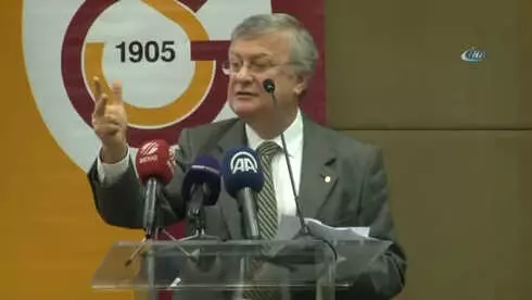 Dursun Özbek'ten 'Paşa Gönlün' Tepkisi Dursun Özbek'ten 'Paşa Gönlün' Tepkisi