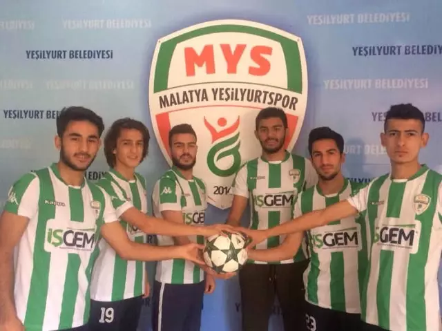 Yeşilyurt Belediyespor'da Gençleştirme Operasyonu