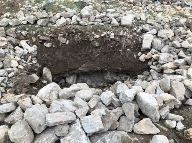 Arkeolojik Sit Alanında İzinsiz Kazı Yapan 8 Kişi Gözaltına Alındı