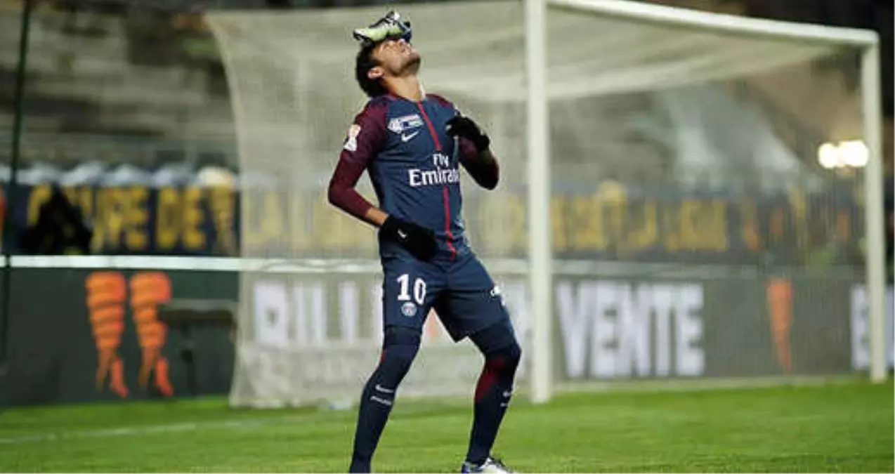 Neymar İlginç Gol Sevincinin Sırrını Açıkladı: Arkadaşımın Doğum Gününü Kutladım