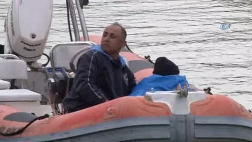 Polis El Ele Verdi Üniversiteli Kızın Canını Kurtardı Polis El Ele Verdi Üniversiteli Kızın Canını Kurtardı