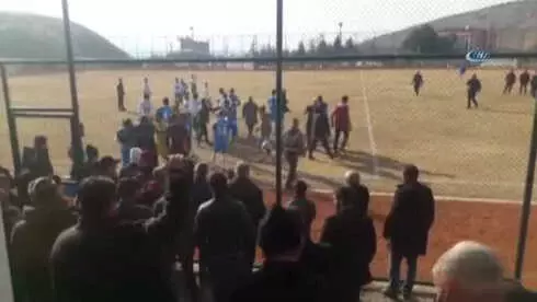 Amatör Maçta Kavga Amatör Maçta Kavga