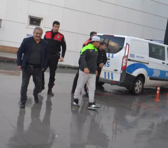 Aranan İnsan Taciri Kuşadası'nda Yakalandı