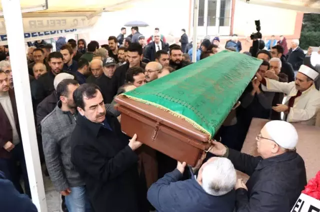 Aydın'ın Ziya Amcası Hayatını Kaybetti