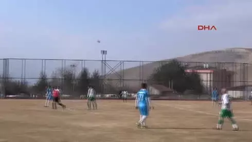 Erzincan'da Amatör Maçta Olay Erzincan'da Amatör Maçta Olay