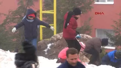 Kocaeli-Kartepe'nin Kayak Umudu Sömestr Tatiline Kaldı Kocaeli-Kartepe'nin Kayak Umudu Sömestr Tatiline Kaldı