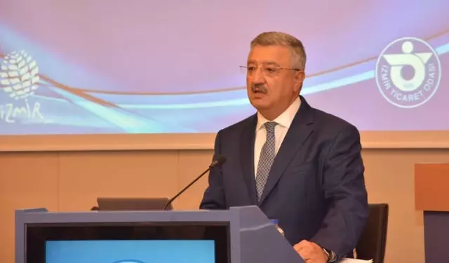 Necip Nasır,