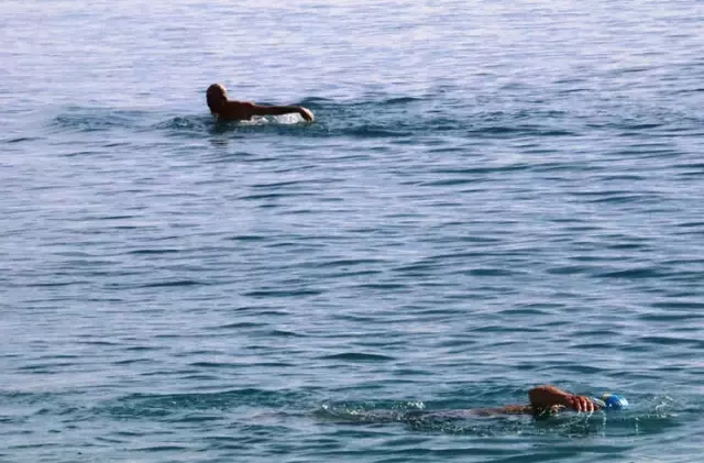 Antalya'da Deniz Keyfi Sürüyor