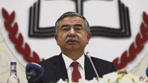 Bakan Yılmaz'dan 'Yarıyıl Tatilinde Ödev' Açıklaması