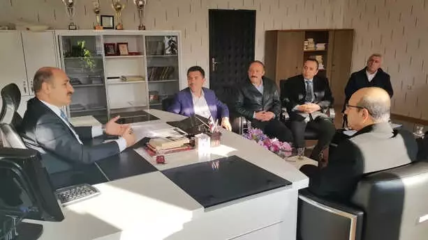 Batmanlı Öğrenciler Mağdur Ailelerin Evlerinde Bakım Onarım Yapacak