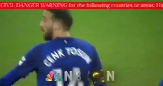 Cenk Tosun'un Maçı Sırasında Yanlış Füze Alarmı Verildi