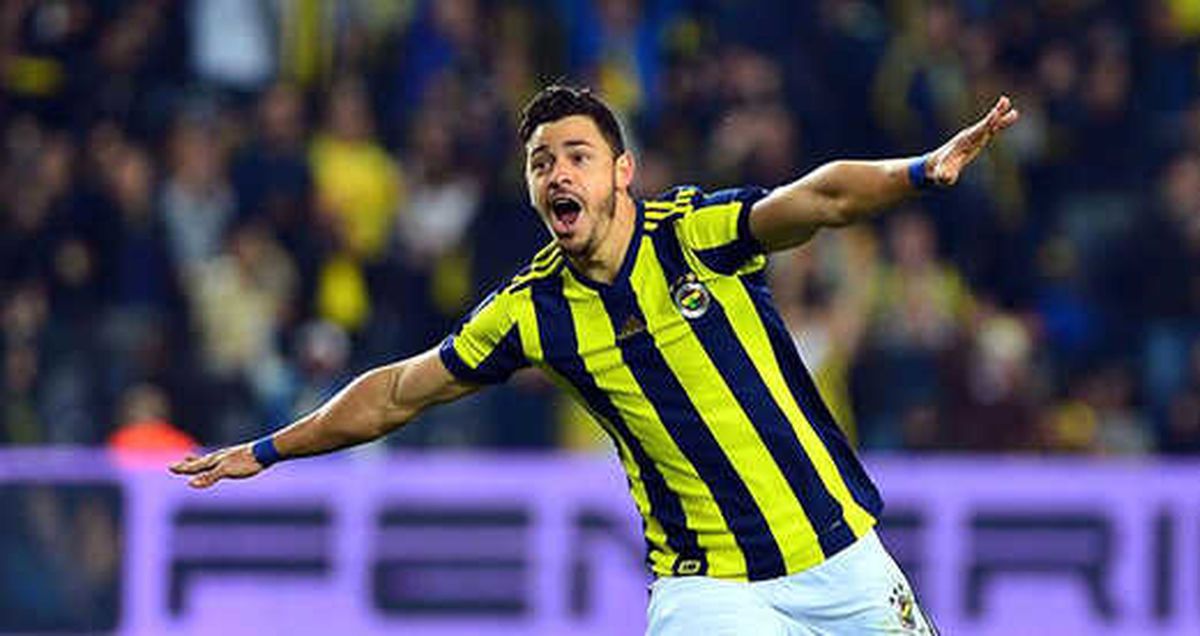 Fenerbahçeli Giuliano Yeniden Rusya Yolcusu Olacak