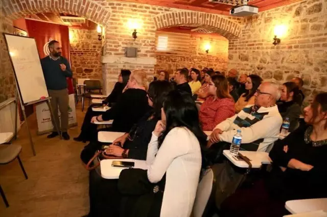 Edirne Akademi'de 'Medya' Dersleri Devam Ediyor