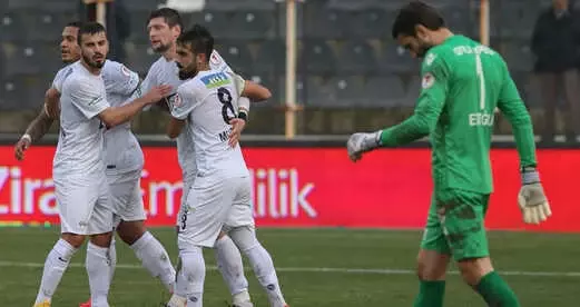 Akhisarspor, Boluspor'u Eleyerek Türkiye Kupasında Tur Atladı