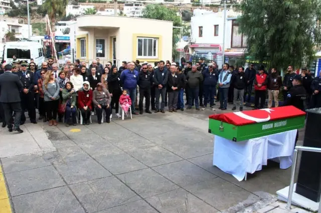 Beyin Tümörüne Yenik Düşen Polis Memuru Son Yolculuğuna Uğurlandı