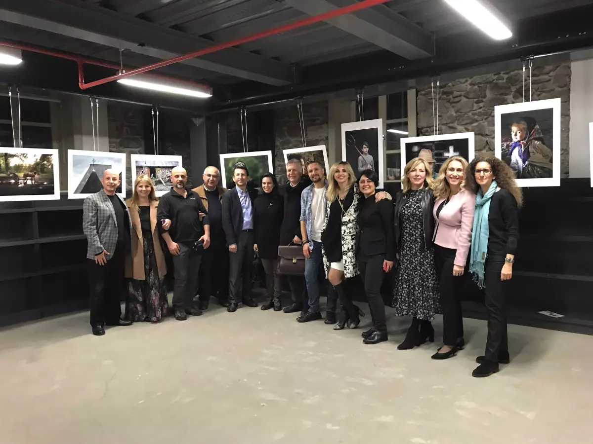 Fotoğraf Yolcusu, İlk Sergisini İzmir'de Açtı