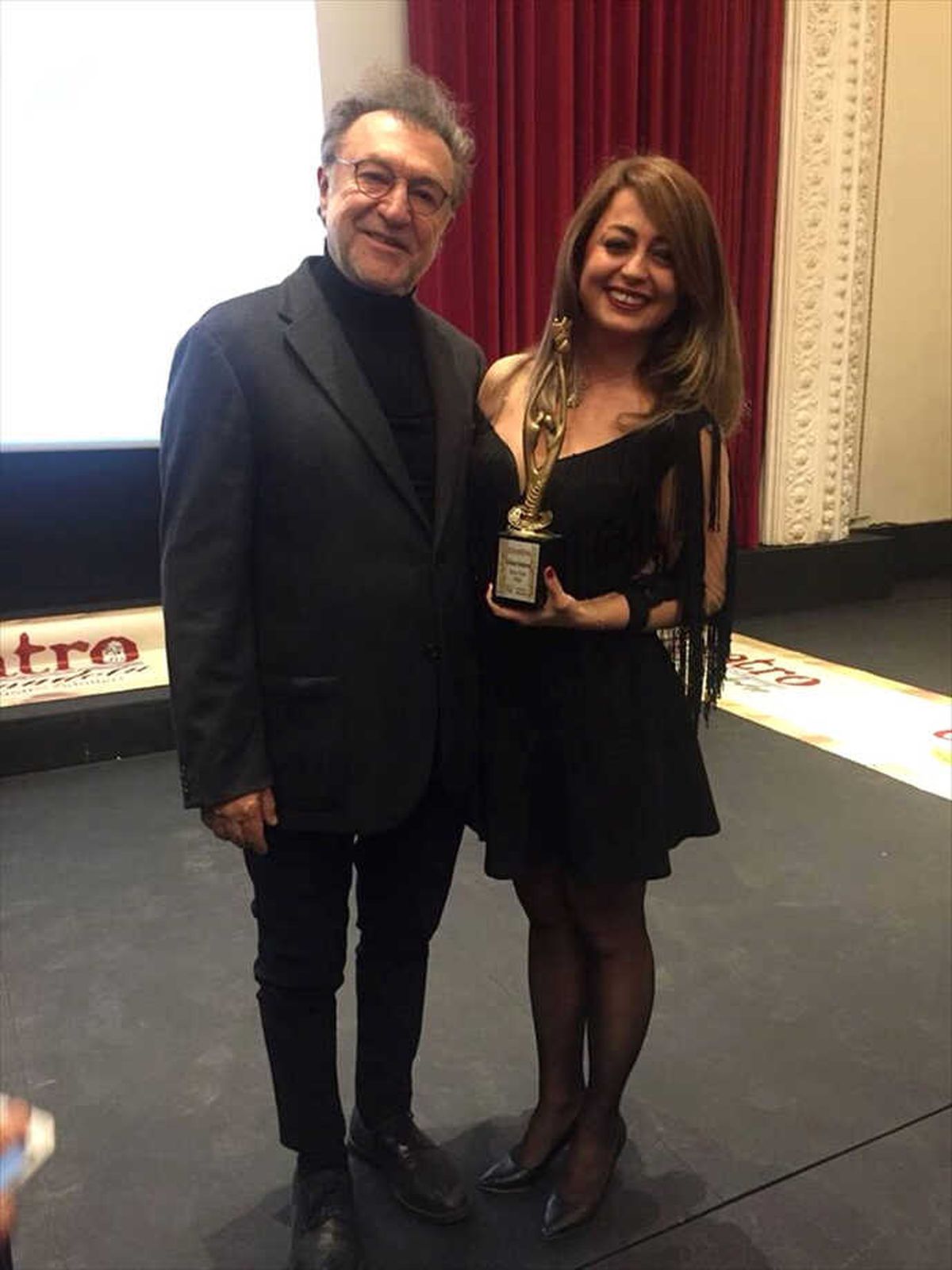 Karslı'ya 'Başarı ve Emek' Ödülü