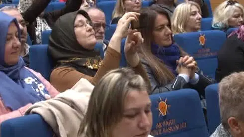 Ravza Kavakçı Kan: 'Artık Saçma Sapan Ayrımcılıklar Geride Kaldı' Ravza Kavakçı Kan: 'Artık Saçma Sapan Ayrımcılıklar Geride Kaldı'