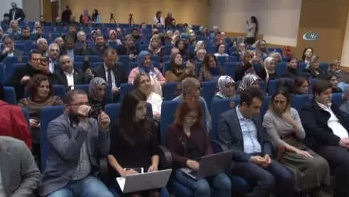 Ravza Kavakçı Kan: 'Artık Saçma Sapan Ayrımcılıklar Geride Kaldı' Ravza Kavakçı Kan: 'Artık Saçma Sapan Ayrımcılıklar Geride Kaldı'