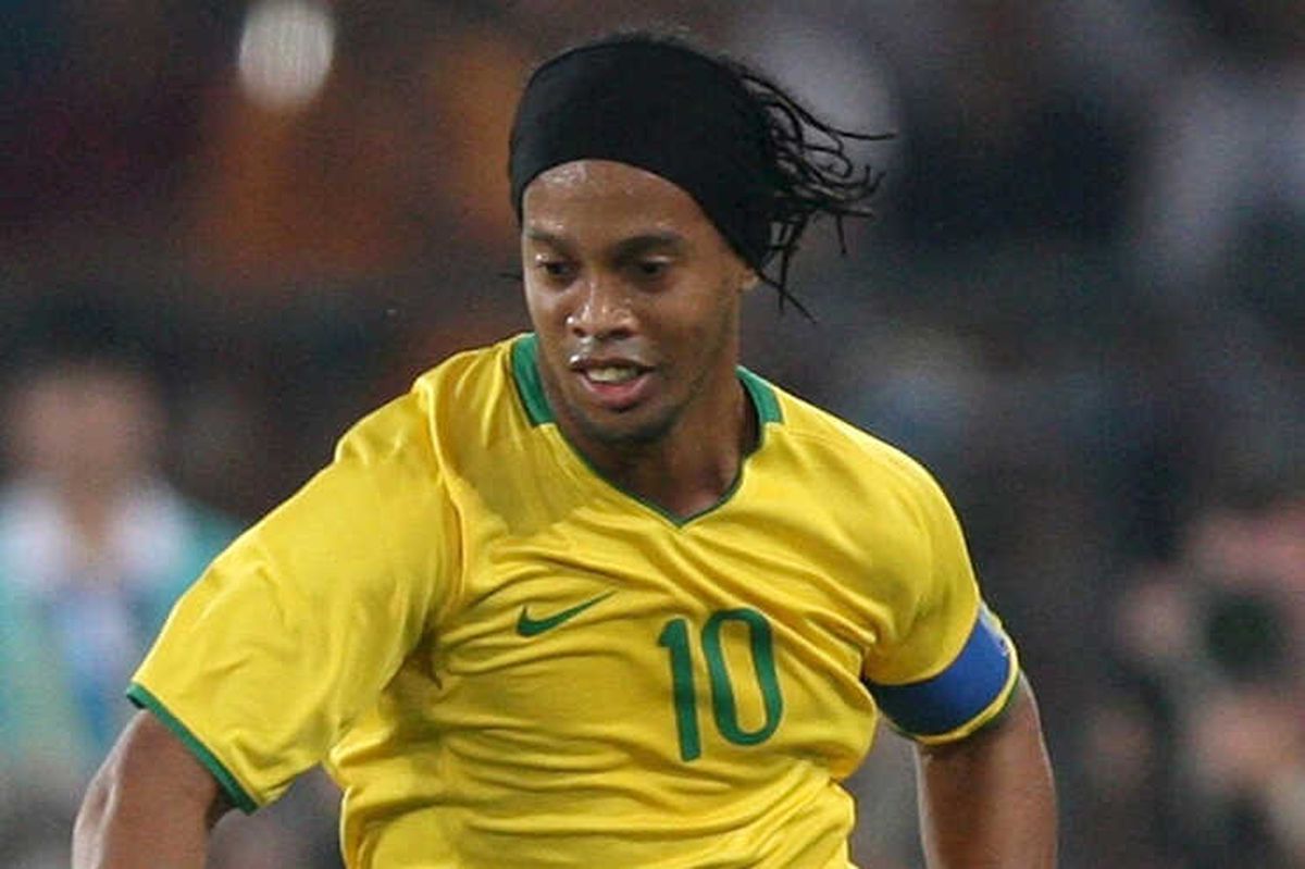 Ronaldinho Futbolu Bıraktı