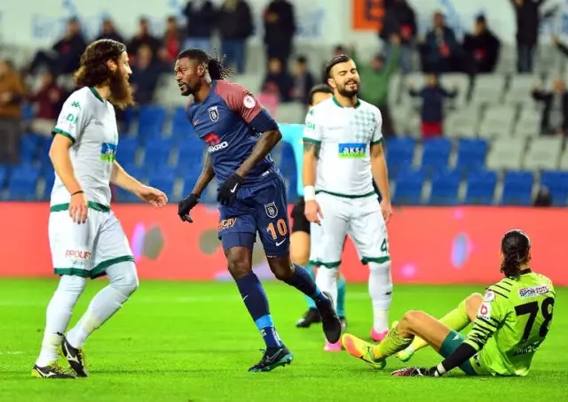 Ziraat Türkiye Kupası: Medipol Başakşehir: 1 - Akın Çorap Giresunspor: 1 (İlk Yarı)