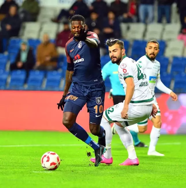 Ziraat Türkiye Kupası: Medipol Başakşehir: 1 - Akın Çorap Giresunspor: 1 (İlk Yarı)