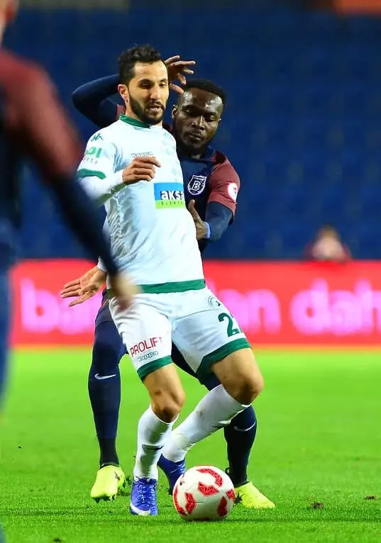 Ziraat Türkiye Kupası: Medipol Başakşehir: 1 - Akın Çorap Giresunspor: 1 (İlk Yarı)