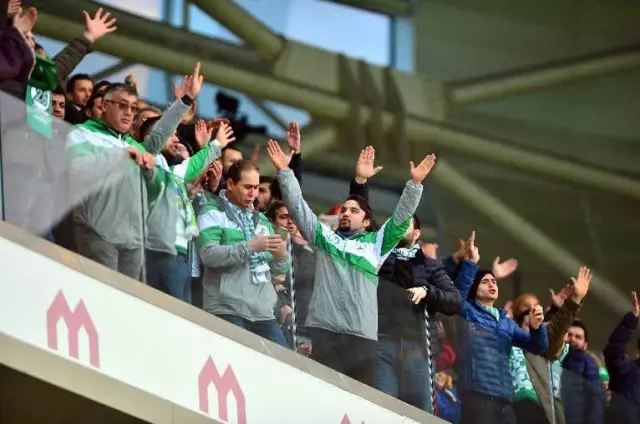 Ziraat Türkiye Kupası: Medipol Başakşehir: 1 - Akın Çorap Giresunspor: 1 (İlk Yarı)