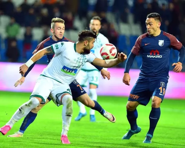 Ziraat Türkiye Kupası: Medipol Başakşehir: 2 - Akın Çorap Giresunspor: 1 (Maç Sonucu)