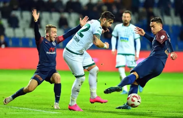Ziraat Türkiye Kupası: Medipol Başakşehir: 2 - Akın Çorap Giresunspor: 1 (Maç Sonucu)