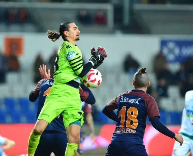 Ziraat Türkiye Kupası: Medipol Başakşehir: 2 - Akın Çorap Giresunspor: 1 (Maç Sonucu)
