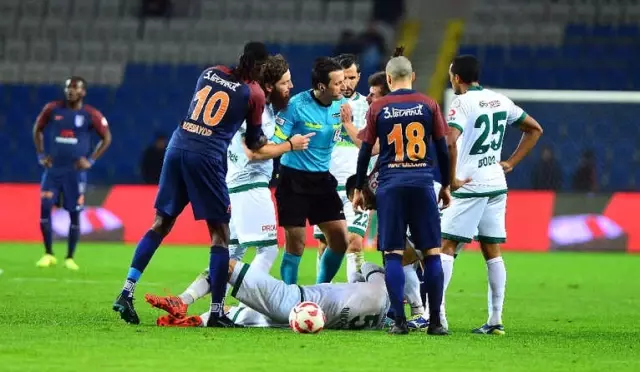 Ziraat Türkiye Kupası: Medipol Başakşehir: 2 - Akın Çorap Giresunspor: 1 (Maç Sonucu)