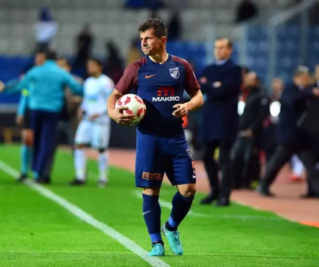 Ziraat Türkiye Kupası: Medipol Başakşehir: 2 - Akın Çorap Giresunspor: 1 (Maç Sonucu)