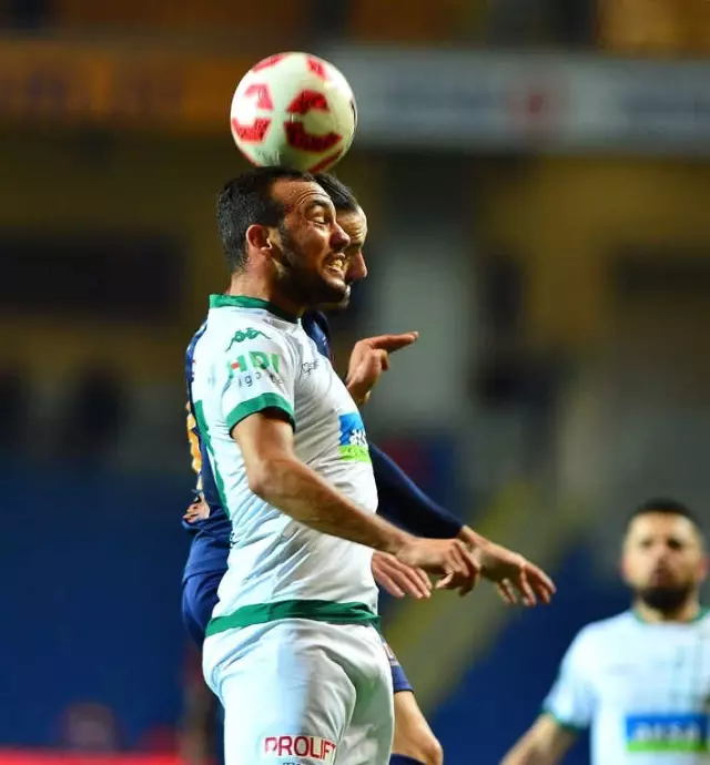 Ziraat Türkiye Kupası: Medipol Başakşehir: 2 - Akın Çorap Giresunspor: 1 (Maç Sonucu)