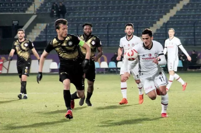 Ziraat Türkiye Kupası: Osmanlıspor: 0 - Beşiktaş: 0 (İlk Yarı)