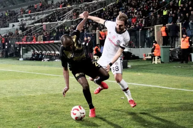 Ziraat Türkiye Kupası: Osmanlıspor: 0 - Beşiktaş: 0 (İlk Yarı)