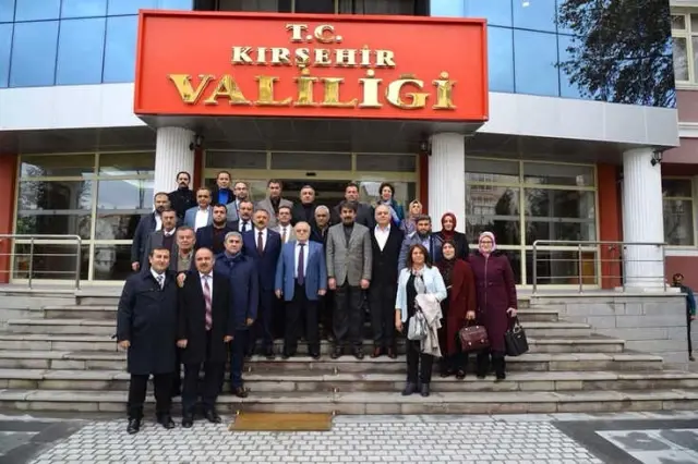 AK Parti İl Yönetimi Vali, Belediye Başkanı ve Emniyet Müdürünü Ziyaret Etti
