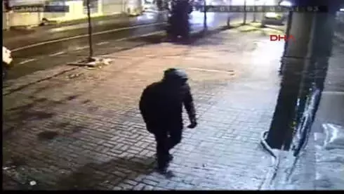 Aynı Caddede Çok Sayıda İş Yerini Böyle Soydular Aynı Caddede Çok Sayıda İş Yerini Böyle Soydular
