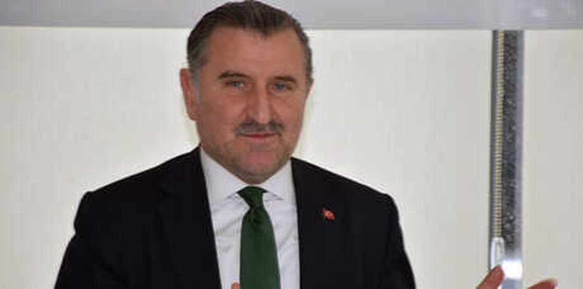 Gençlik ve Spor Bakanı Bak: 'Biz Hem Terörü Hem Uyuşturucuyu Yeneceğiz'