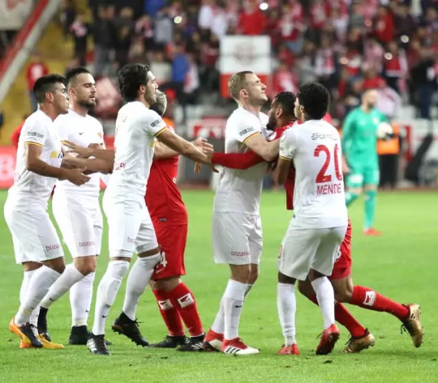 İlk Yarıda Tek Gol Var İlk Yarıda Tek Gol Var