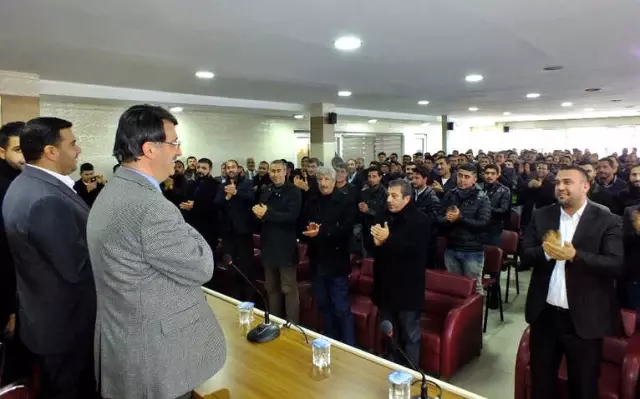 Kayhan Türkmenoğlu'na Büyük Destek Kayhan Türkmenoğlu'na Büyük Destek