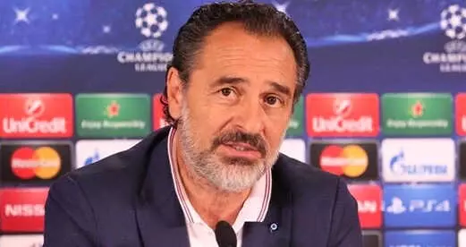 Arap Takımı El-Nasr, Cesare Prandelli'yi Kovdu