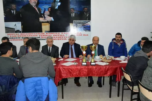 Başkan Şimşek, Genç Sporcular ile Yemekte Bir Araya Geldi