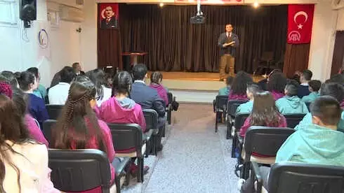 İkizler Okulu Nda Karne Sevinci