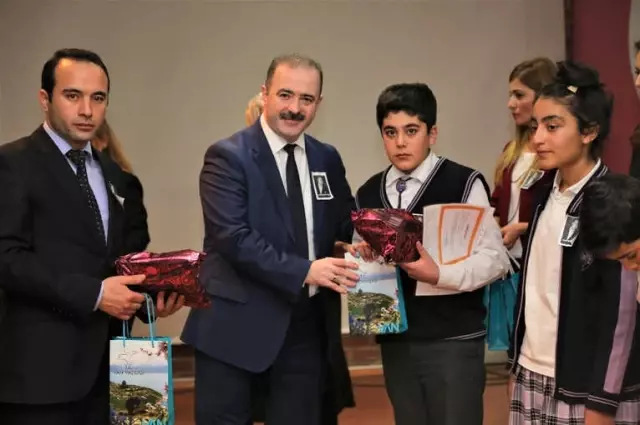 Tuşba Belediyesi Öğrencileri Ödüllendiriyor Tuşba Belediyesi Öğrencileri Ödüllendiriyor