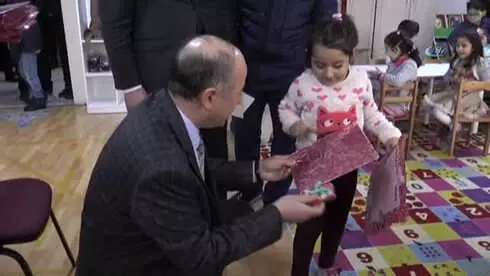 Yurt Genelinde Karne Heyecanı...öğrenciler Yarıyıl Tatiline Girdi Yurt Genelinde Karne Heyecanı...öğrenciler Yarıyıl Tatiline Girdi
