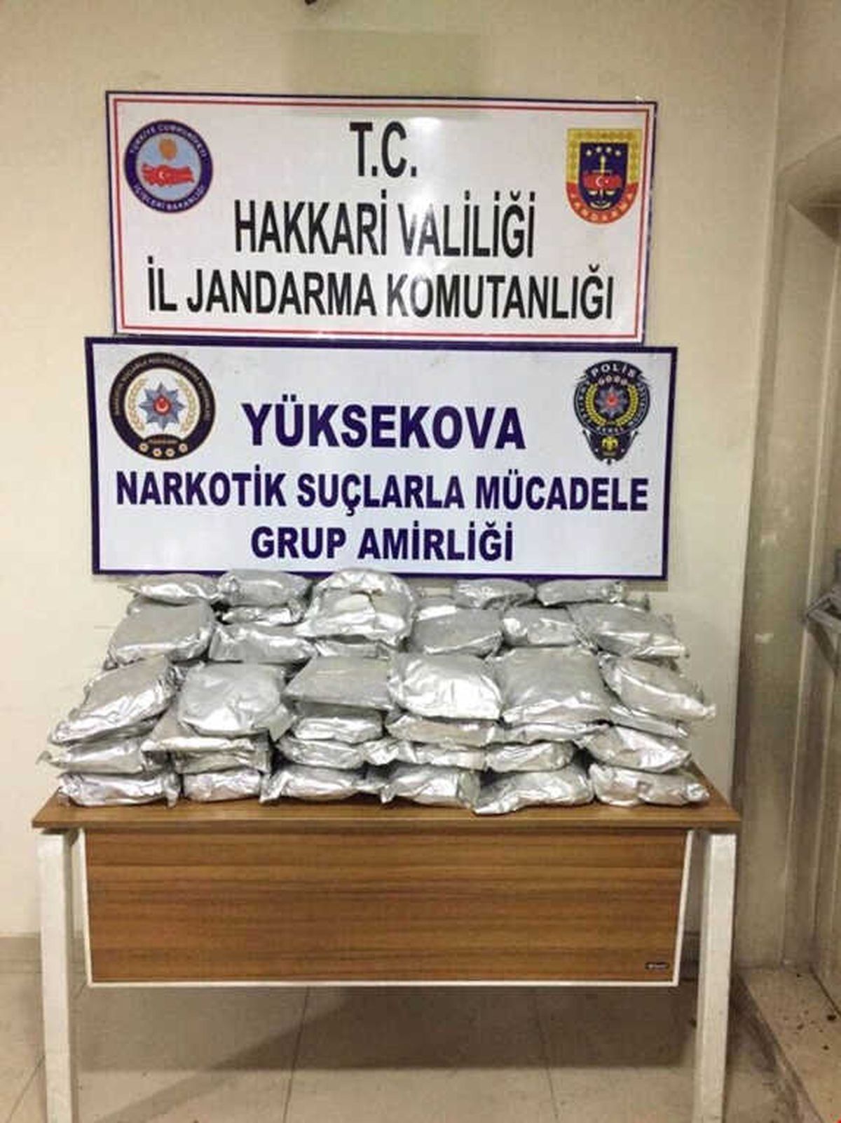 Yüksekova'da 101,5 Kilo Baz Morfin Maddesi Ele Geçirildi